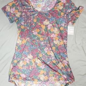 XS Lularoe Classic T